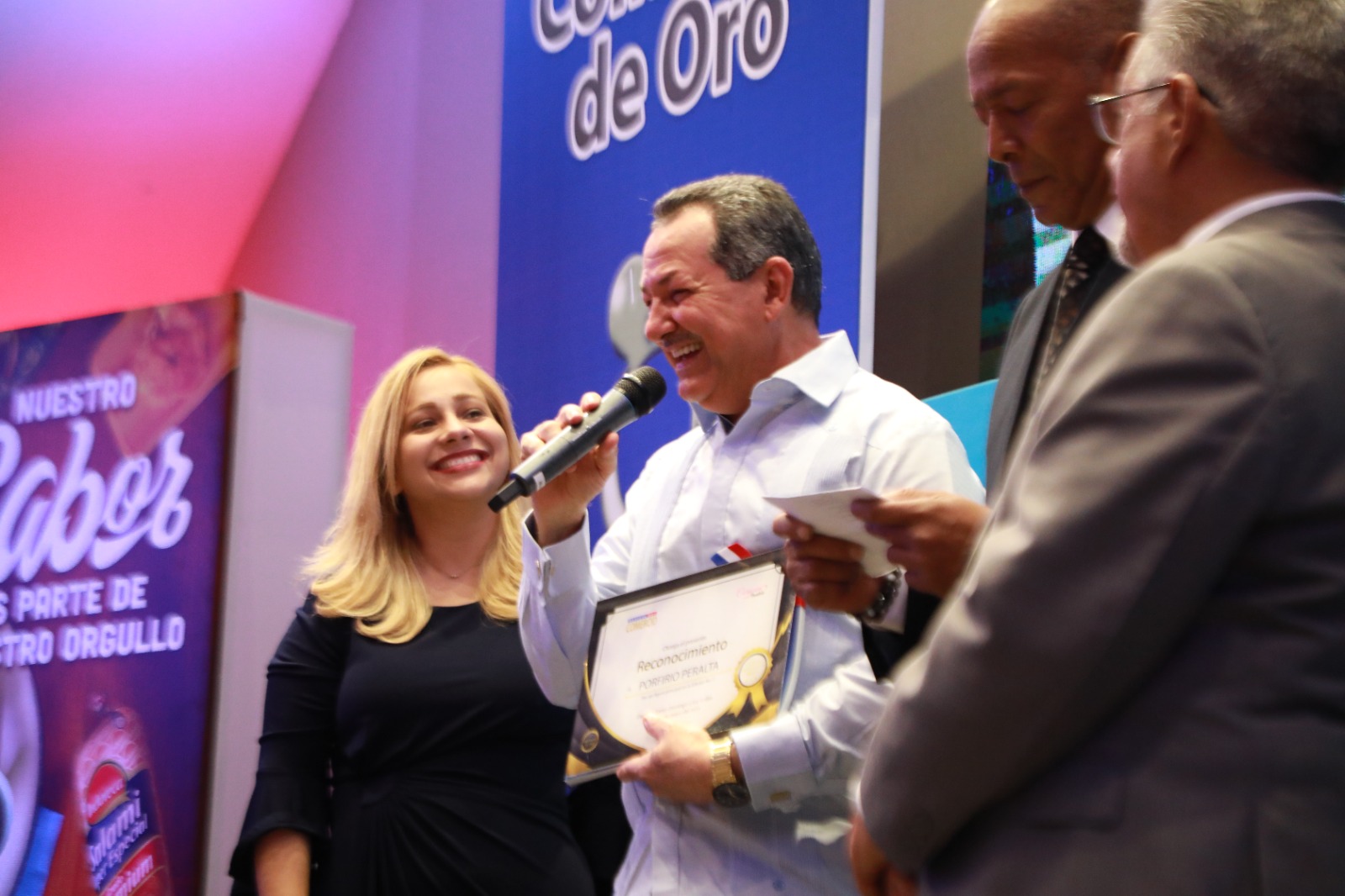 Reconocen A Porfirio